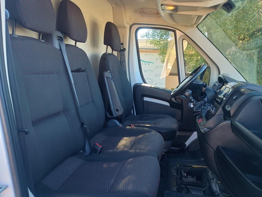 Peugeot Boxer 330 L1H1 2.2 BHDI 140cv