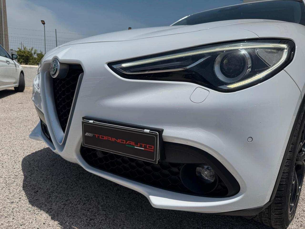Alfa Romeo Stelvio 2.2 Turbodiesel 210 CV AT8 Q4 Super