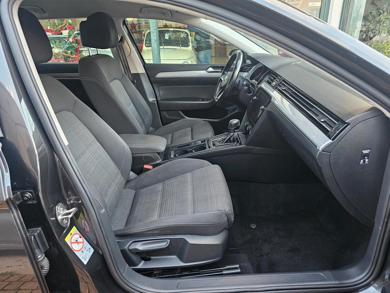 Volkswagen Passat Variant 1.6 TDI SCR DSG Business