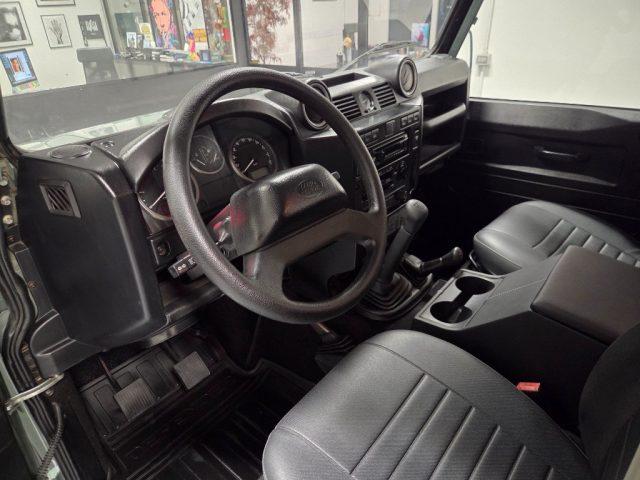 LAND ROVER Defender 90 2.4 TD4 AUTOVETTURA