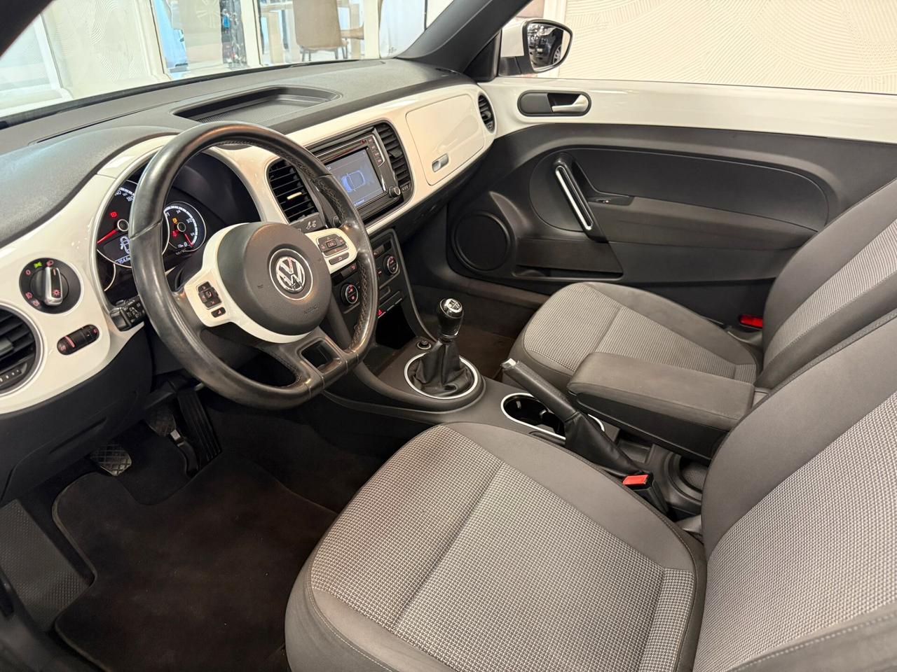 Volkswagen Maggiolino Cabrio 2.0 TDI Design BlueMotion Technology