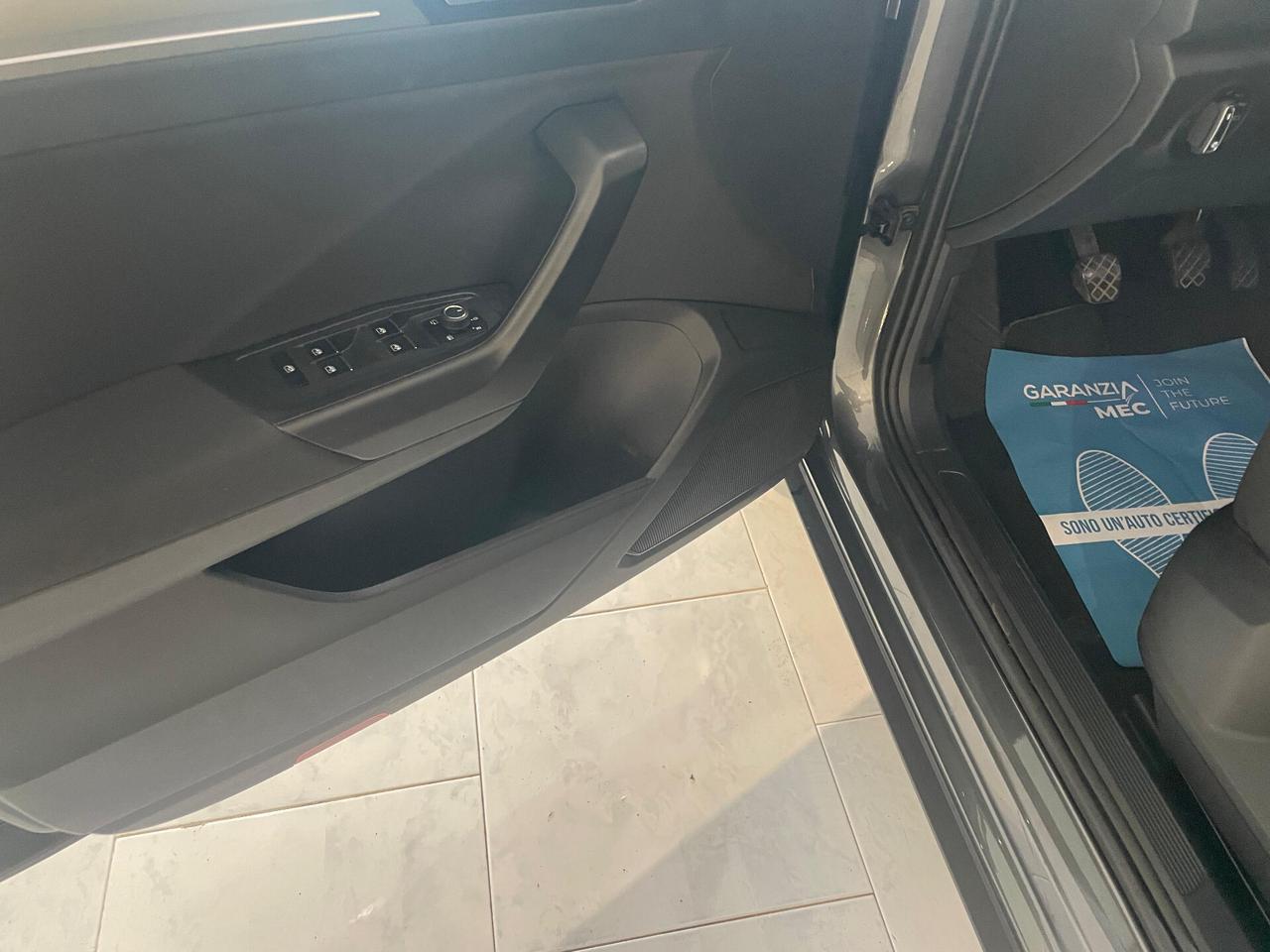 DA 225€ AL MESE T-ROC 2021 2.0 TDI 116 CV COCKPIT