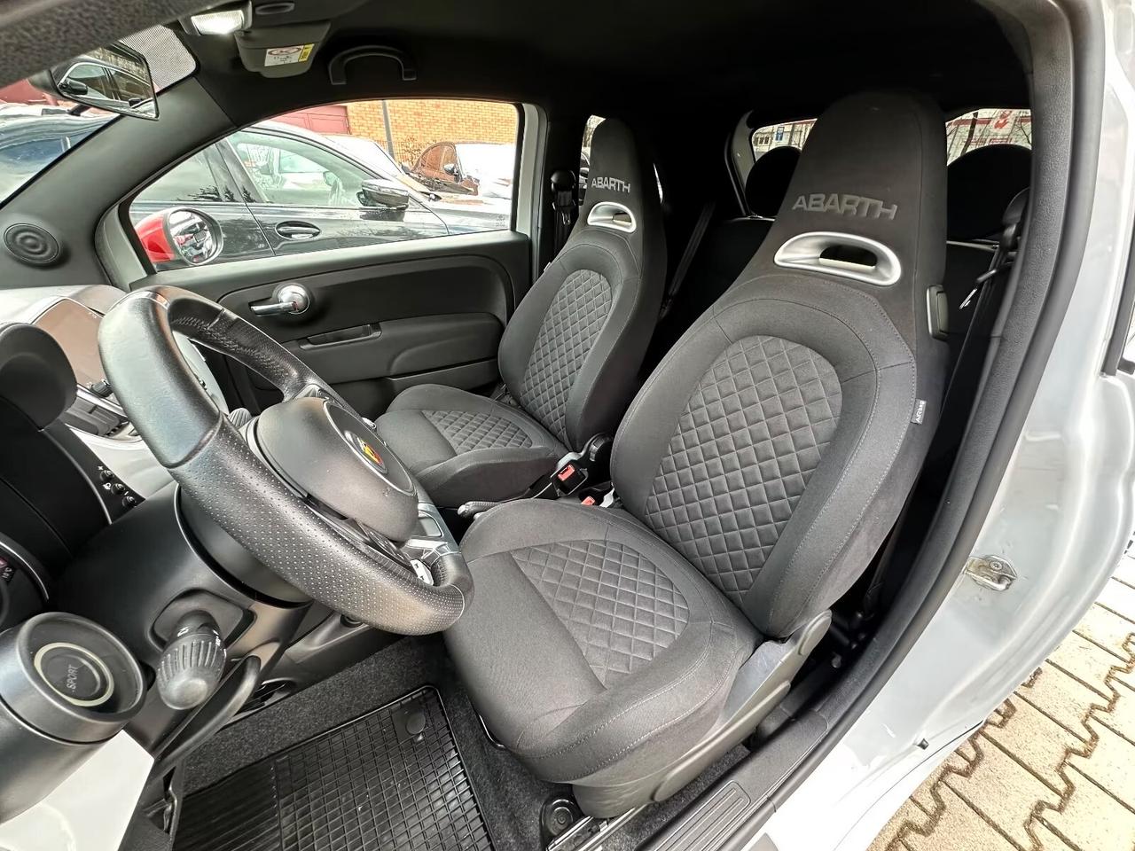 Abarth 595 1.4 Turbo T-Jet Sedili sportivi Apple CarPlay