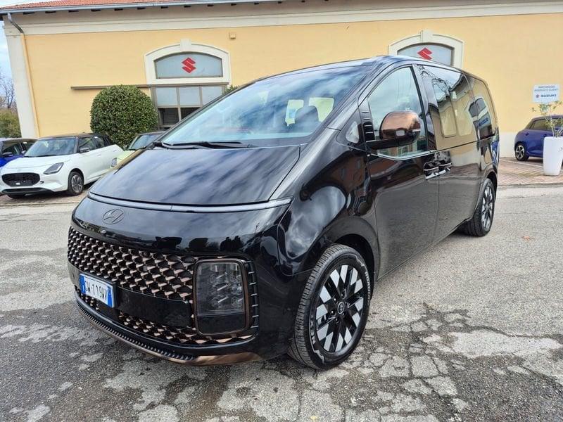 Hyundai Staria Staria 1.6 hev Luxury 2wd auto