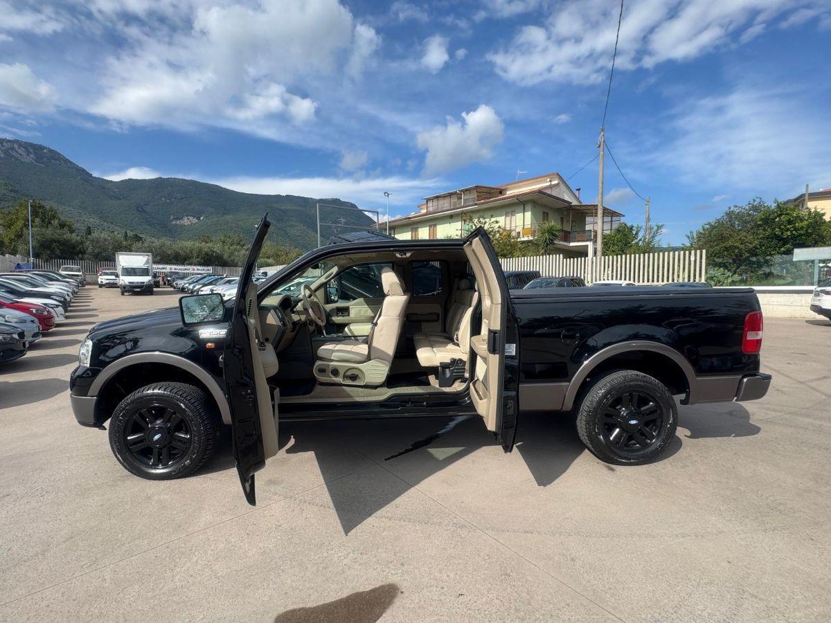 FORD - F 150 LARIAT 5,4 TRITON