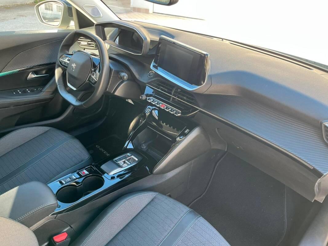 Peugeot e-2008 E- GT Pack 100kW