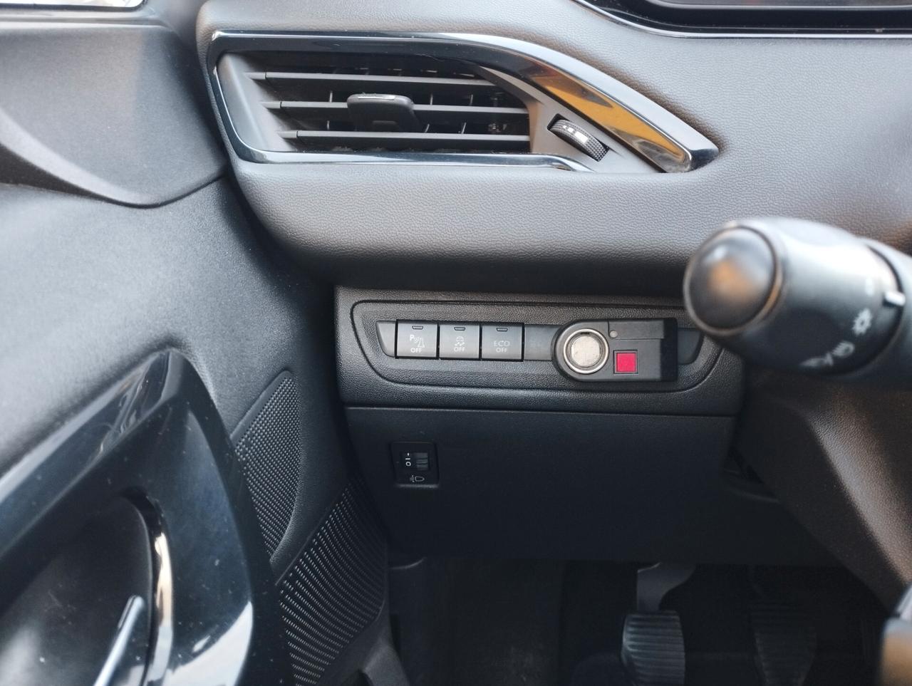 Peugeot 208 BlueHDi 75 5 porte Incidnetata/Sinistrata