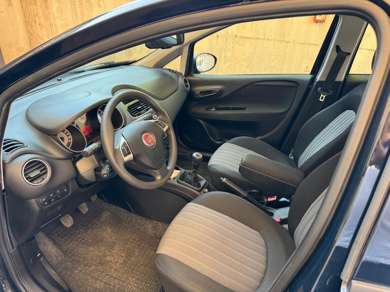 Fiat Punto 1.3 MJT II S&S 95 CV 5 porte Street