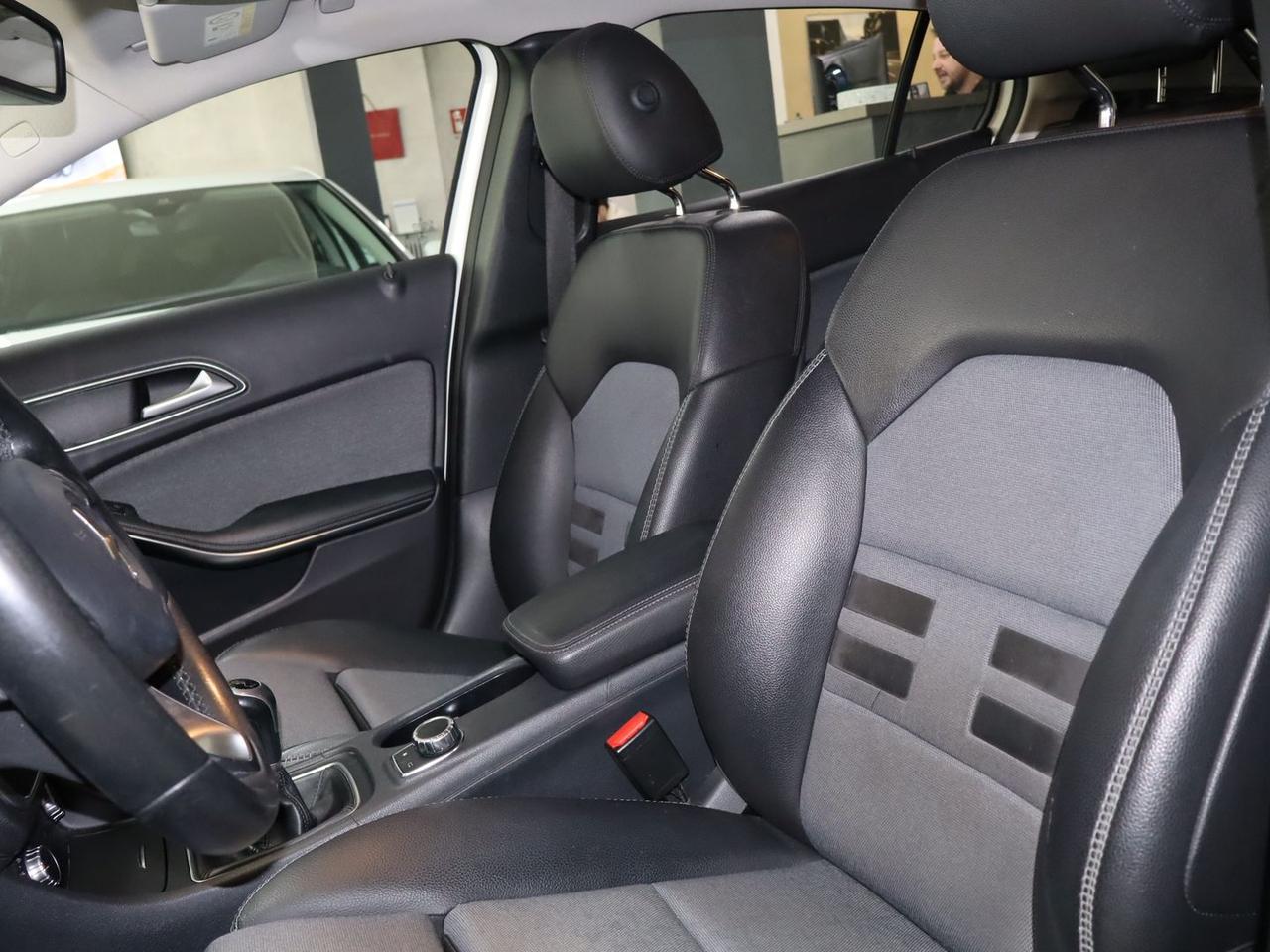 Mercedes-Benz GLA 180 Business GLA 180 D #9362