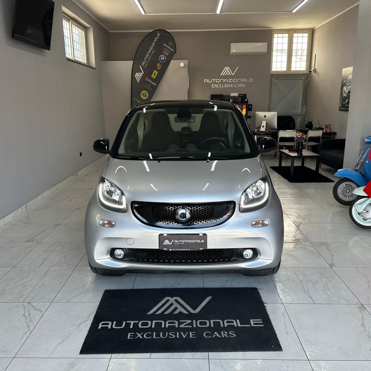 Smart ForTwo 1.0 twinamic Passion 71cv Automatica Bi-color