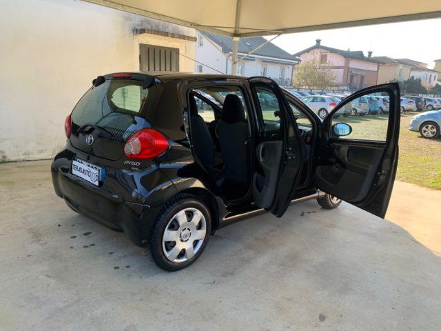 TOYOTA Aygo 1.0 12V VVT-i 5 porte PRONTA CONSEGNA CLIMA