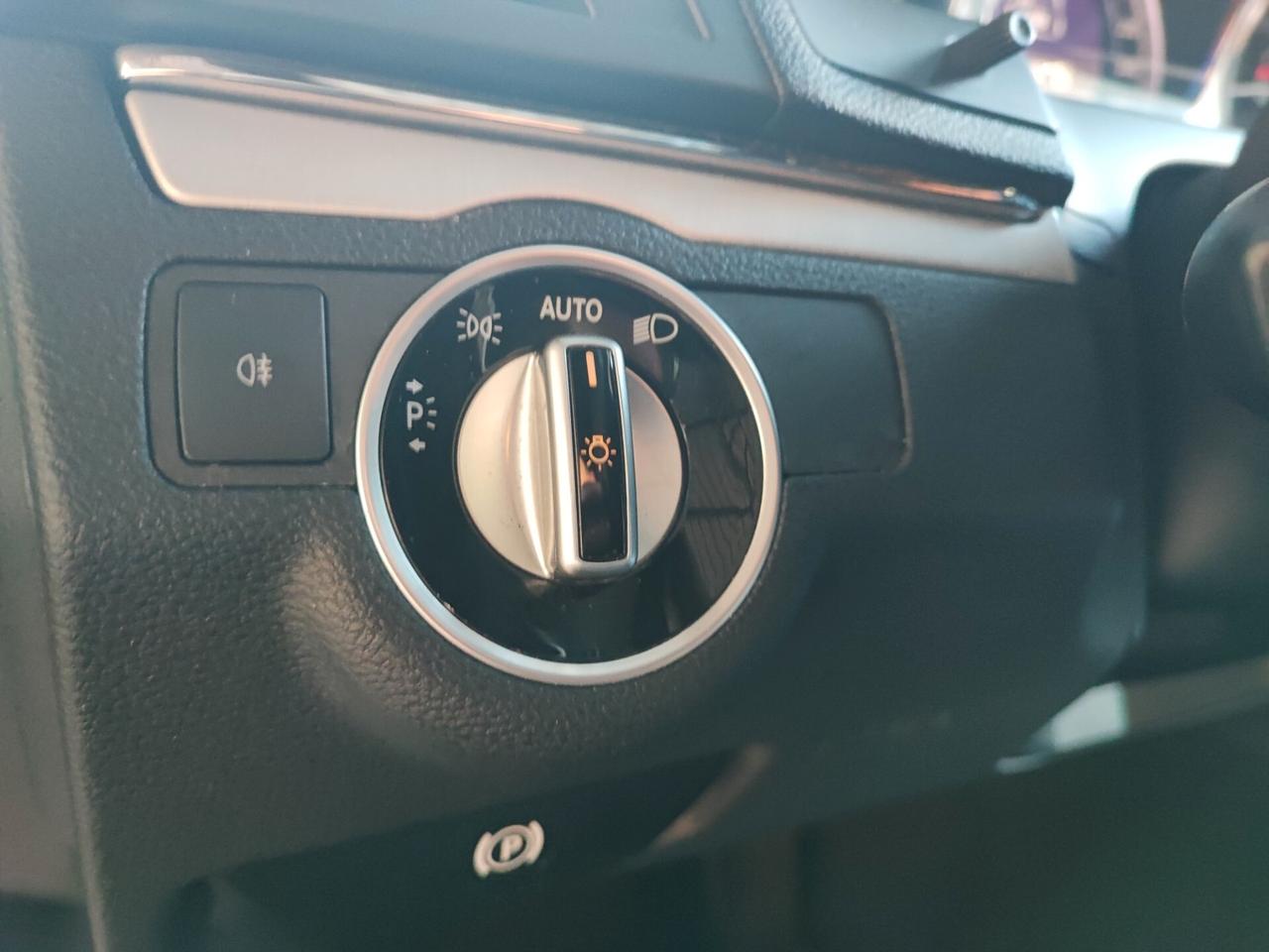 Mercedes-benz E 220 CDI Coupé BlueEFFICIENCY