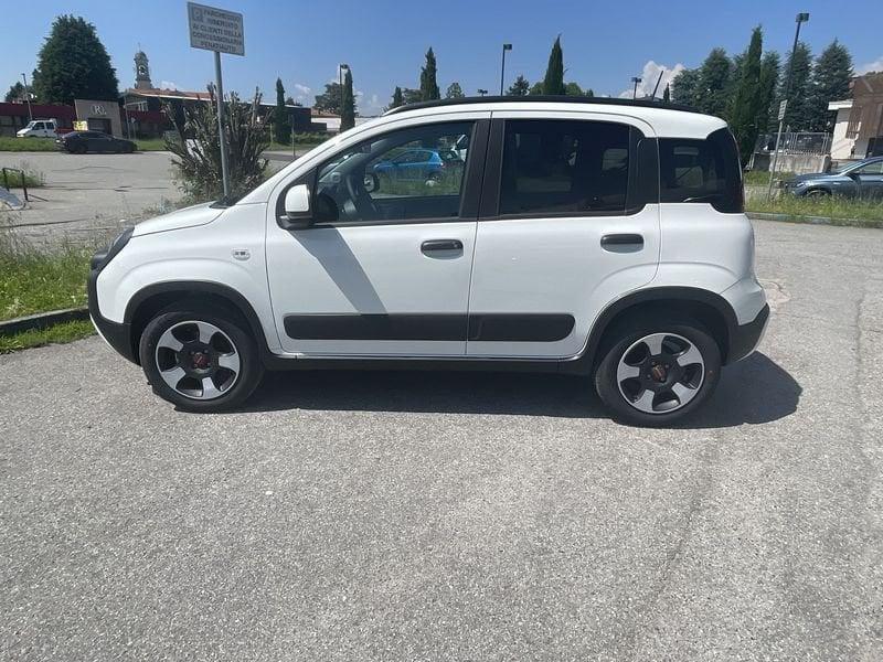 FIAT Panda 1.0 FireFly S&S Hybrid City Cross