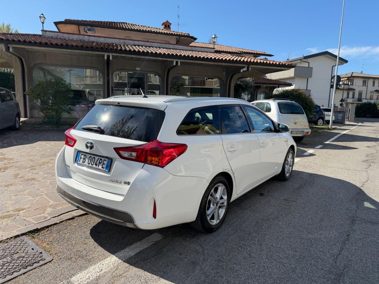 Toyota Auris Touring Sports 1.8 Hybrid Lounge