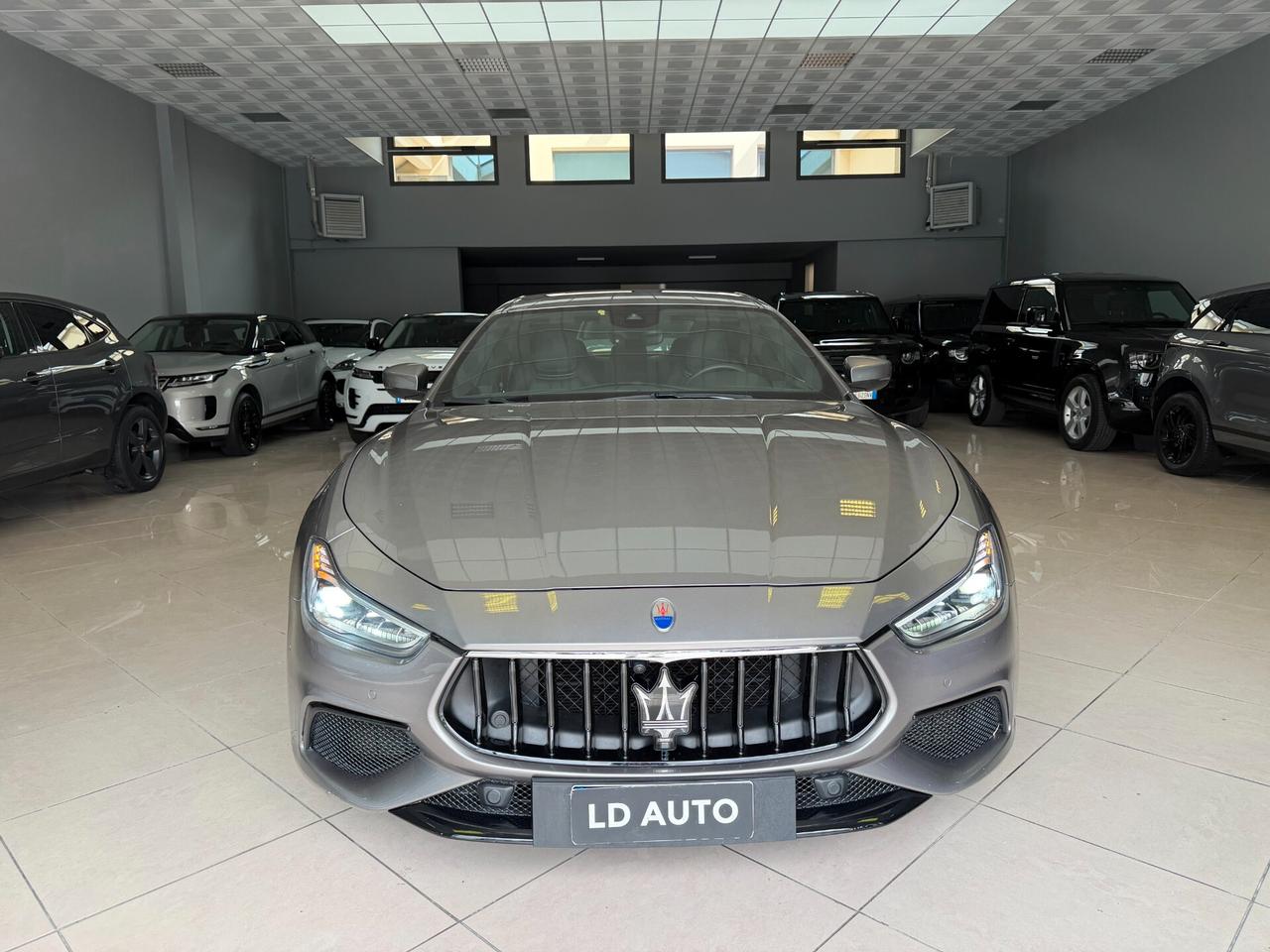 Maserati Ghibli L4 330 CV MHEV Gransport