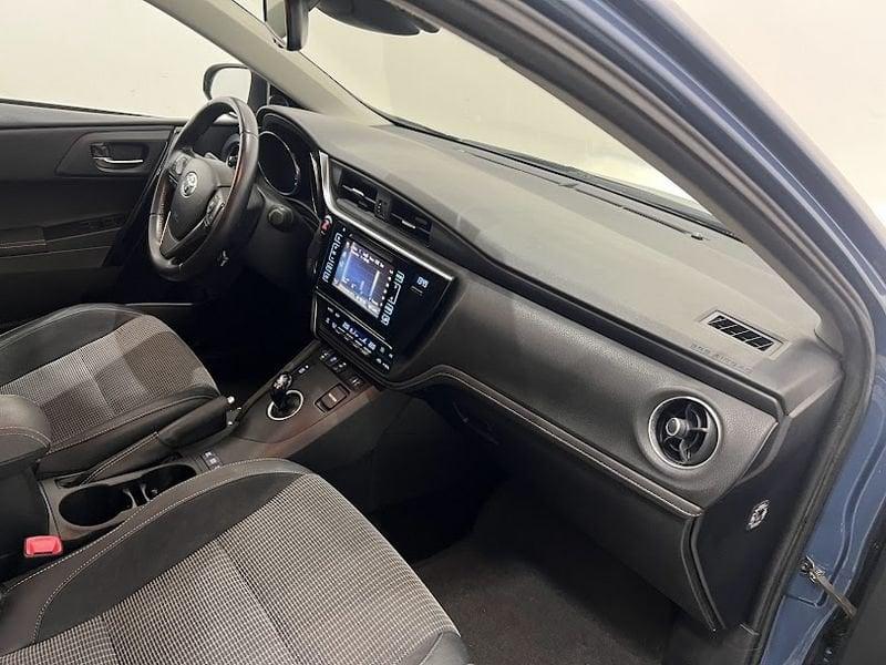 Toyota Auris Hybrid Active +