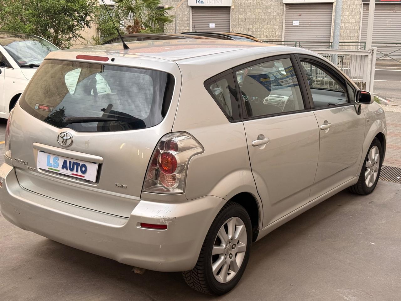 Toyota Corolla Verso 2.2 16V D-4D Sol