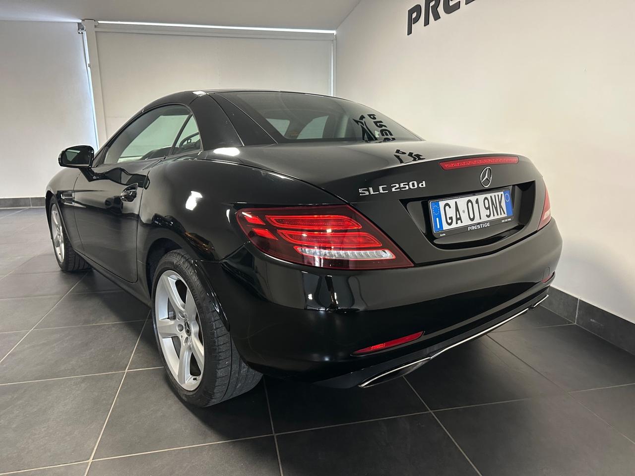 MERCEDES-BENZ SLC 250 250D CABRIO 204CV SPORT