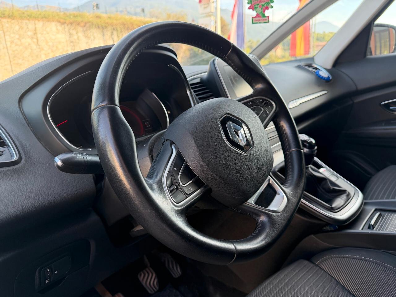 Renault Grand Scenic dCi 8V 110 CV Energy Sport Edition2