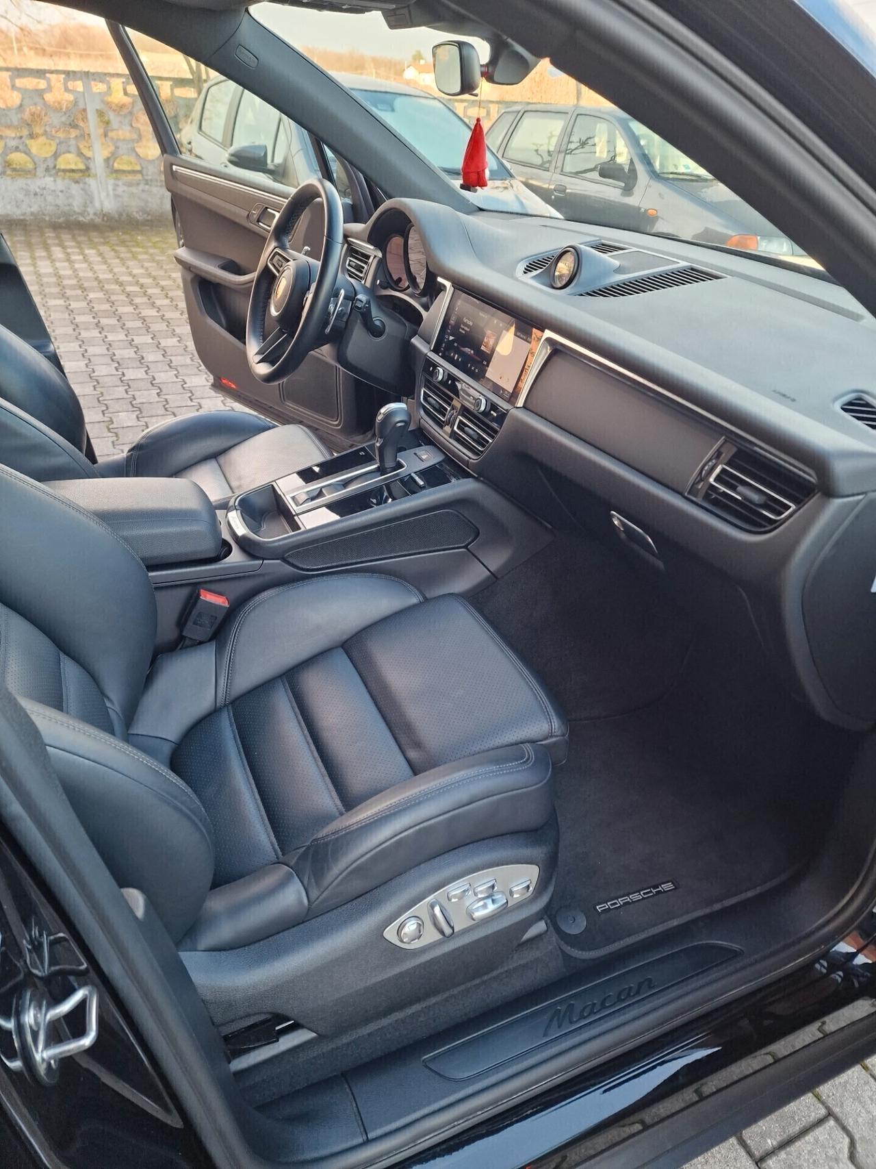 Porsche Macan 2.0 Pdk