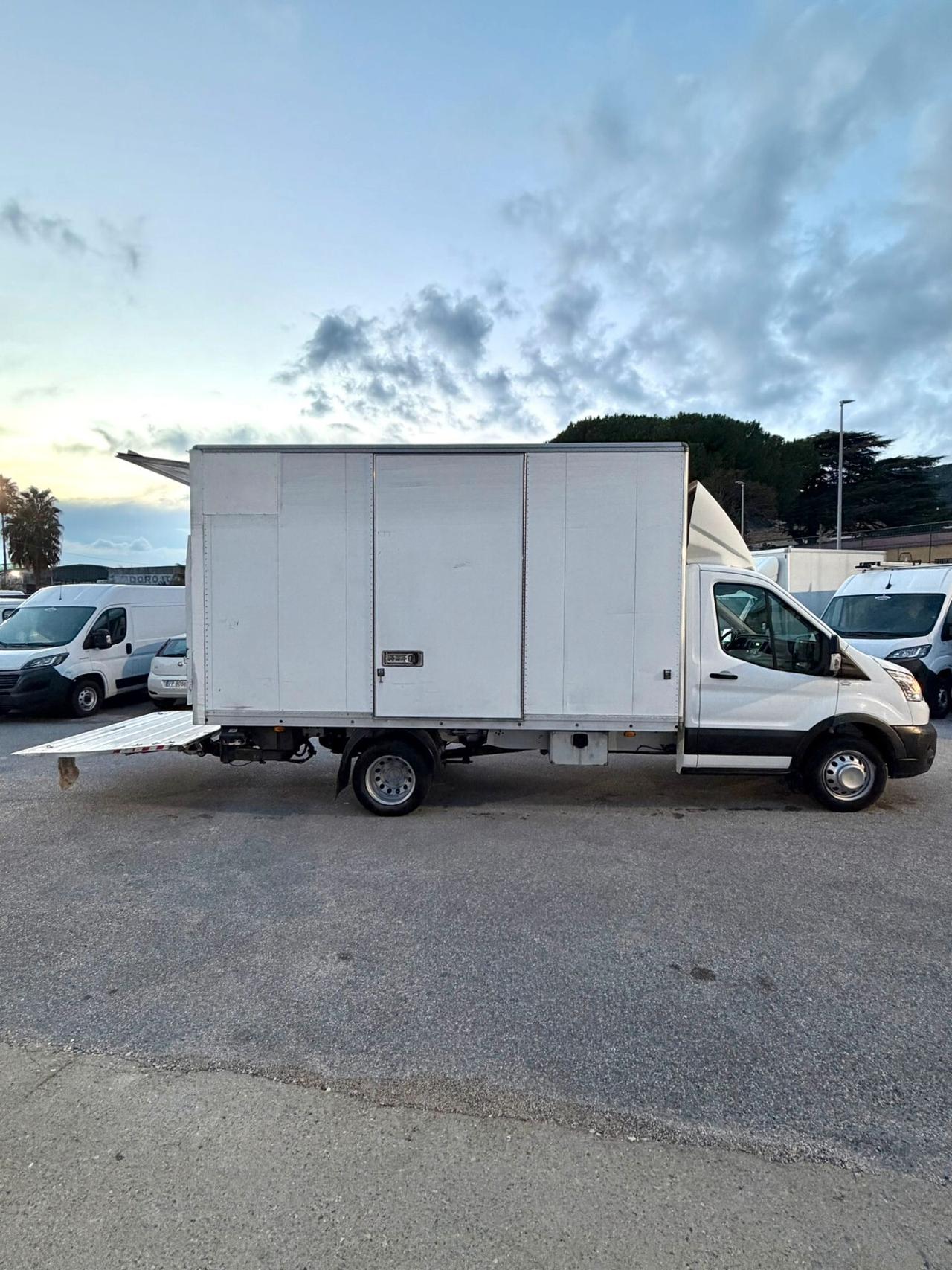 FORD TRANSIT 2.0 FURG CON SPONDA Km 75.000