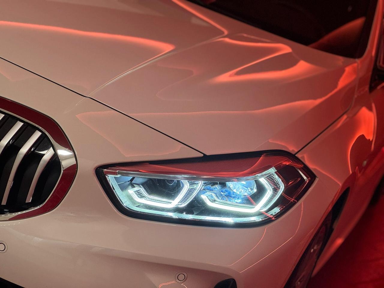 Bmw 118 116d 5p. Msport