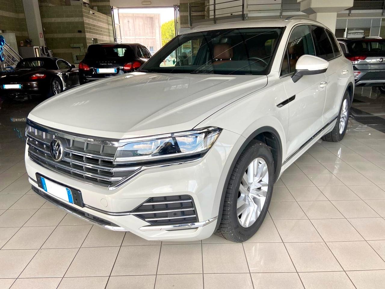 VOLKSWAGEN TOUAREG 3.0 V6 TDI SCR ATMOSPHERE