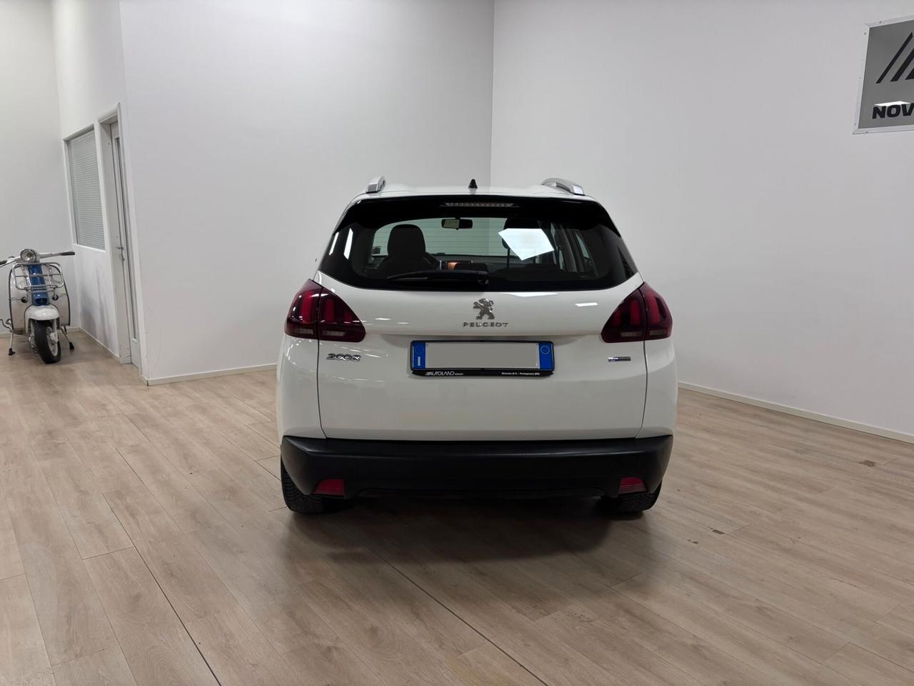 Peugeot 2008 PureTech 82 cv EURO 6