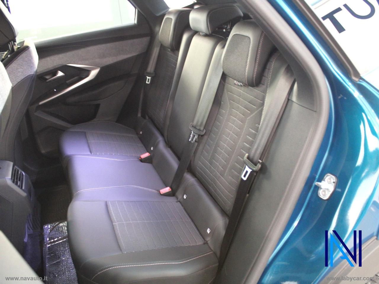 PEUGEOT 3008 Hybrid 136 e-DCS 6 Allure Pack