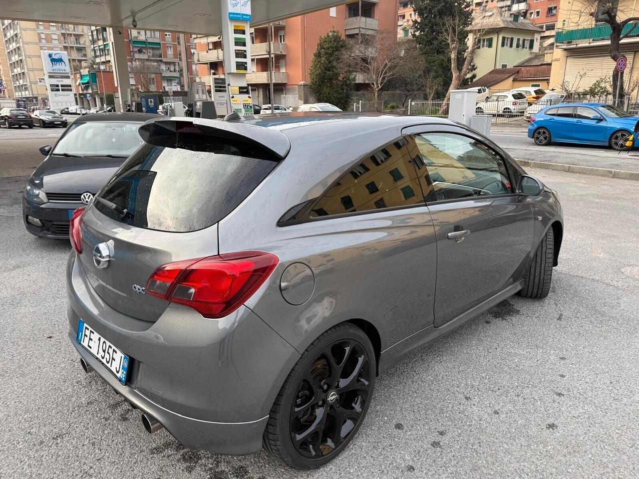 Opel Corsa 1.6 Turbo Coupé OPC