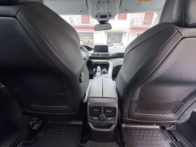 Peugeot 3008 BlueHDi 130 S&S Allure