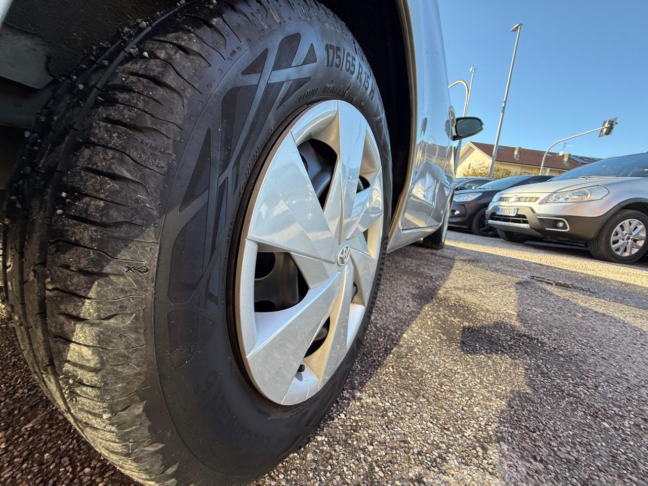 Toyota Yaris 1.3 5 porte Lounge