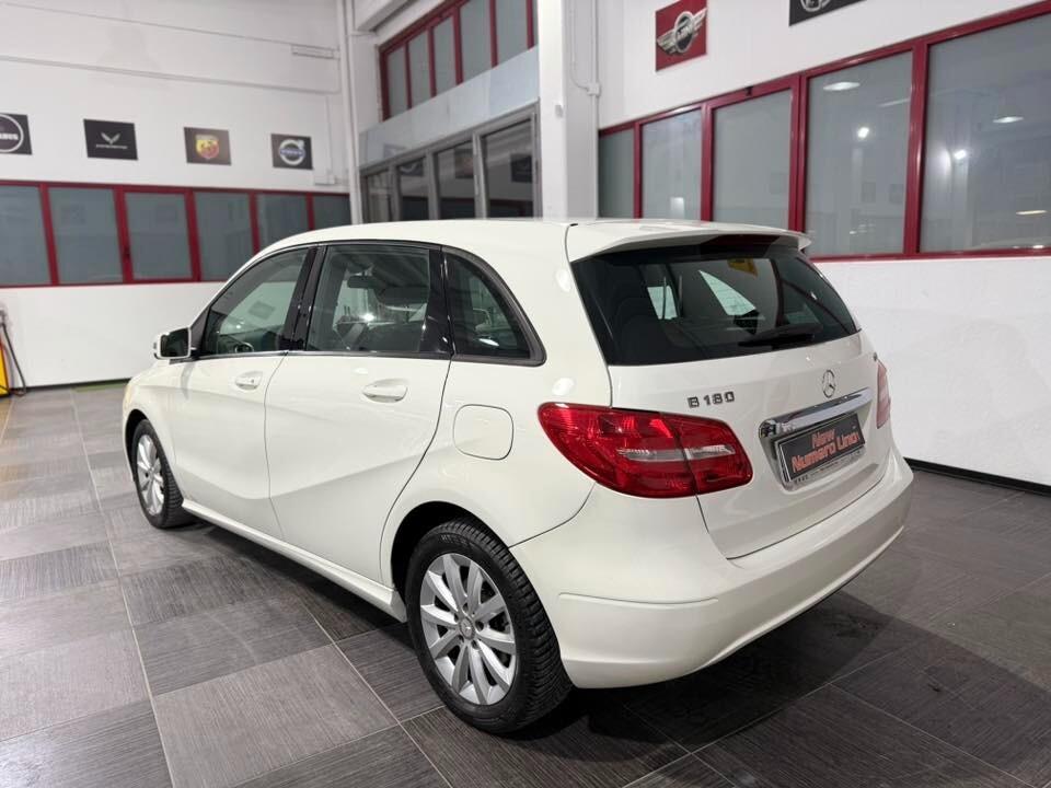 Mercedes Classe B 180 110cv Executive 2013
