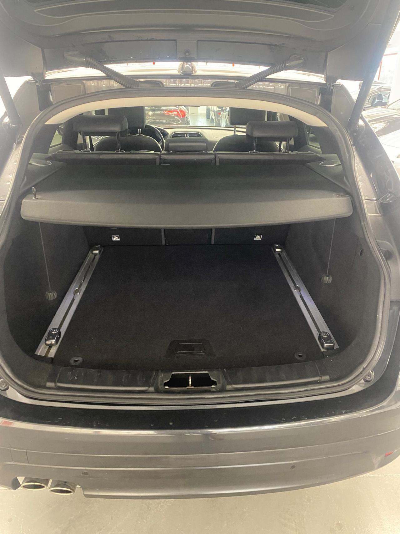 Jaguar F-Pace 2.0 D 180 CV AWD aut. Portfolio