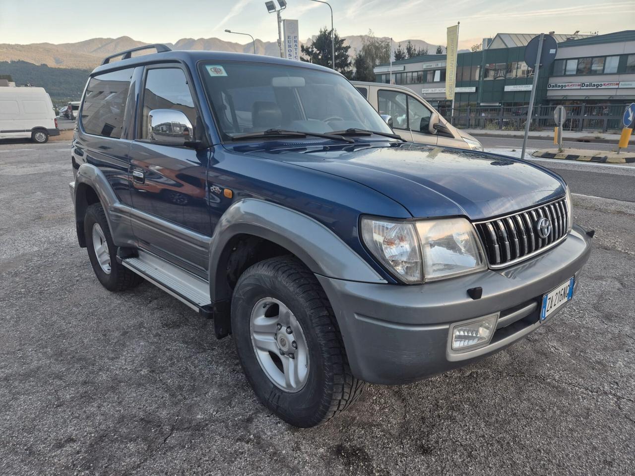 TOYOTA LAND CRUISER