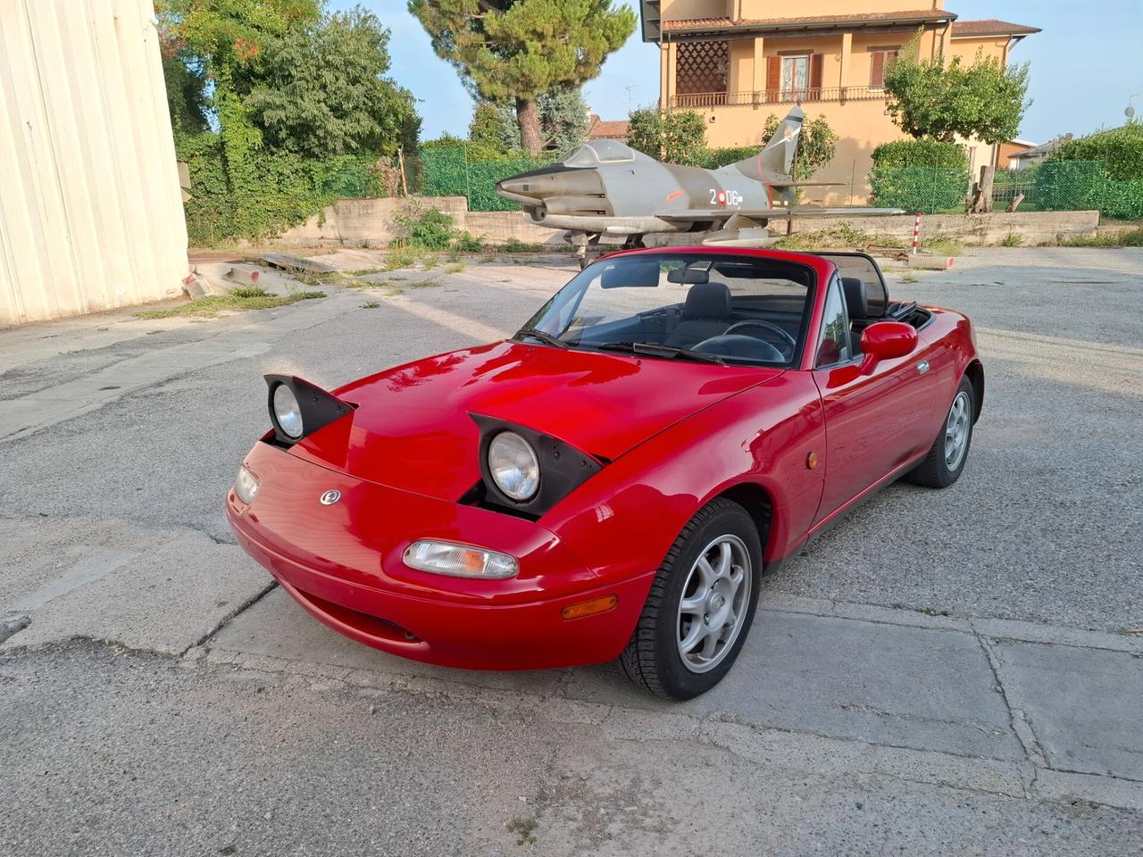 Mazda MX-5 1.8i 16V cat