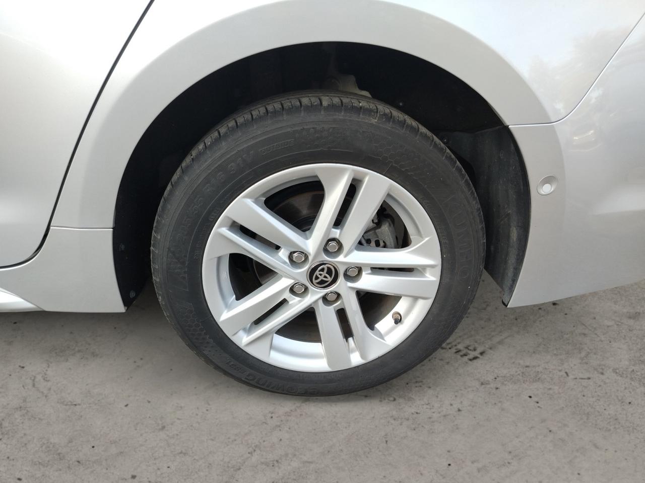 Toyota Corolla Touring Sports 1.8h Business Tech cvt