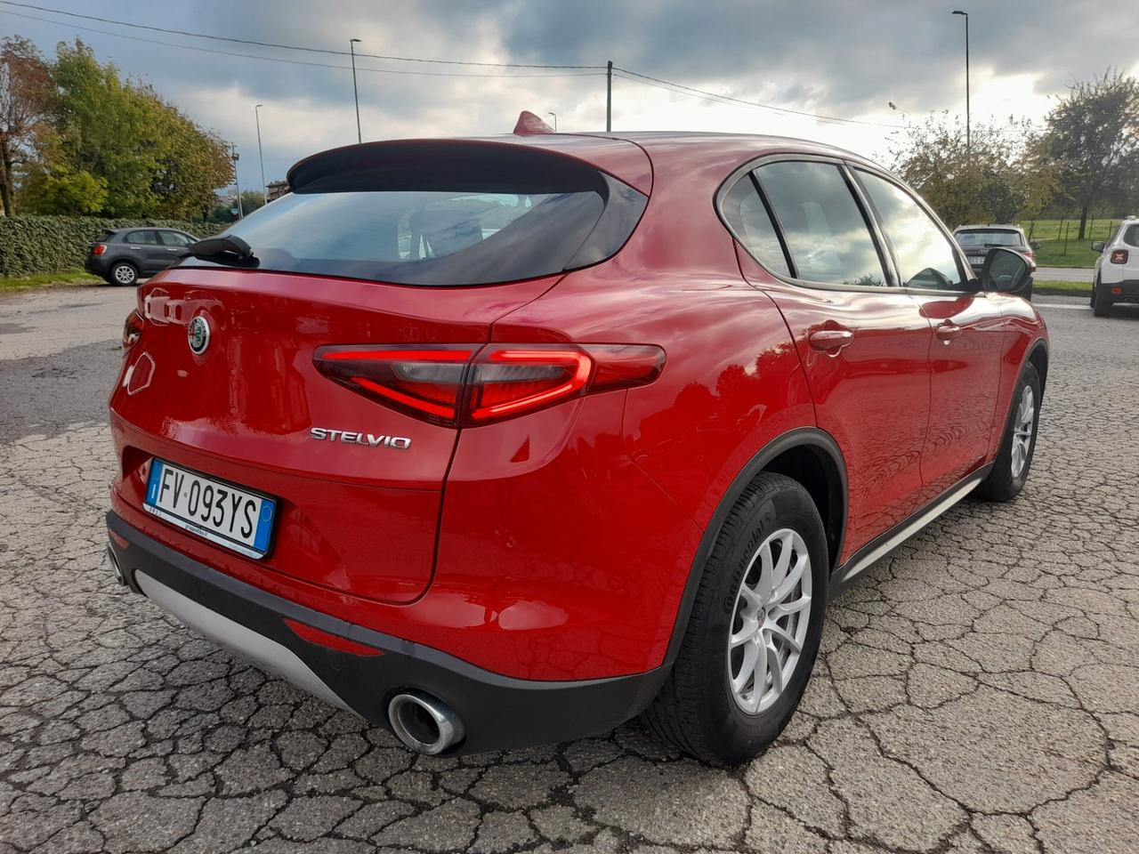 Alfa Romeo Stelvio 2.2 Turbodiesel 160 CV AT8 RWD Business IVA ESPOSTA