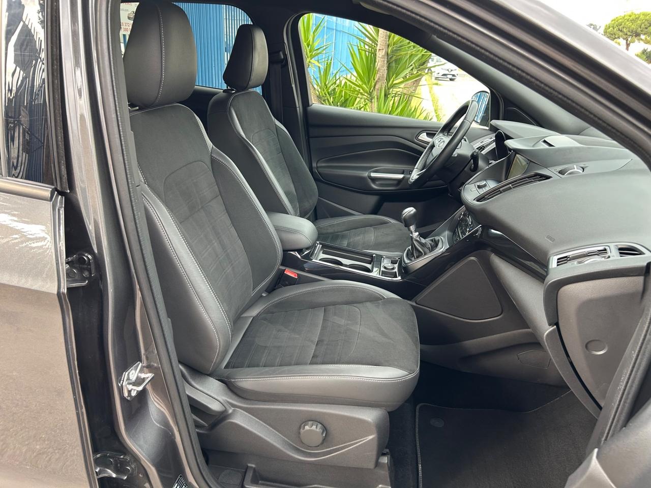 Ford Kuga ST-Line 1.5 TDCI 120 cv 2017 navi retroc