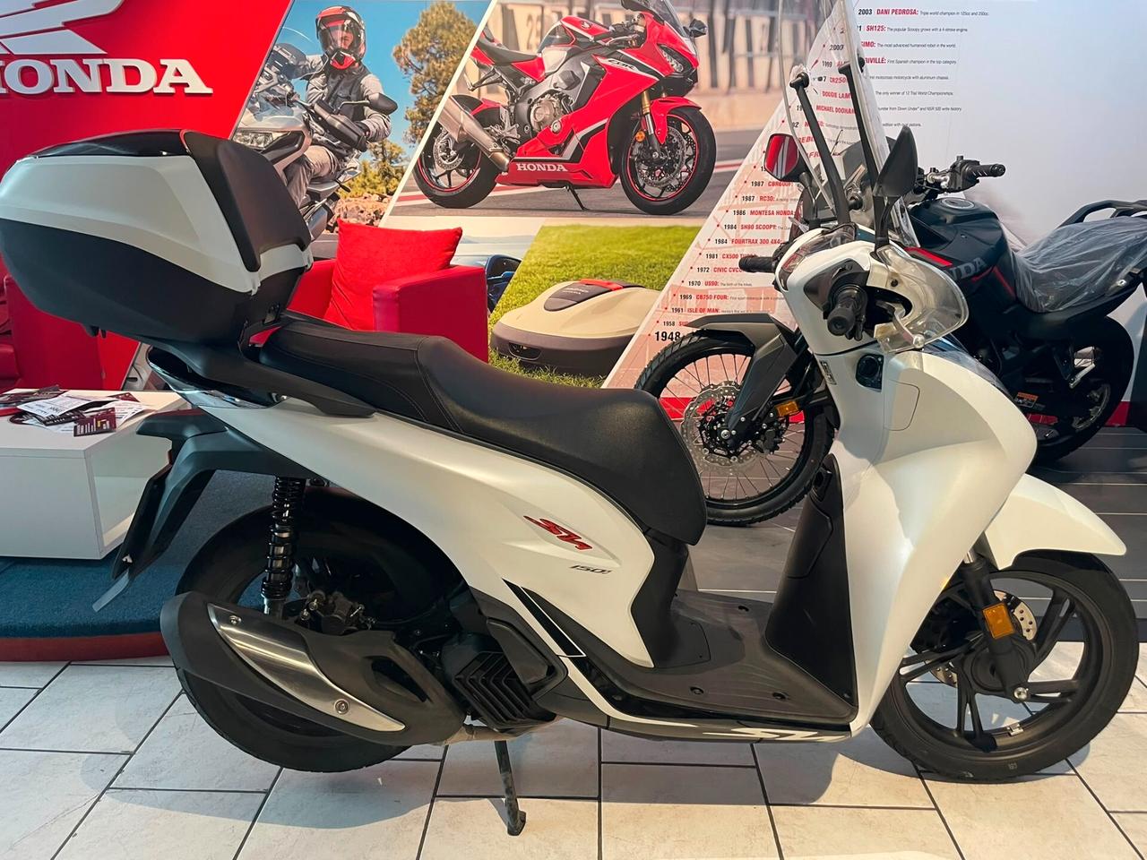 Honda SH 150 SPORTY