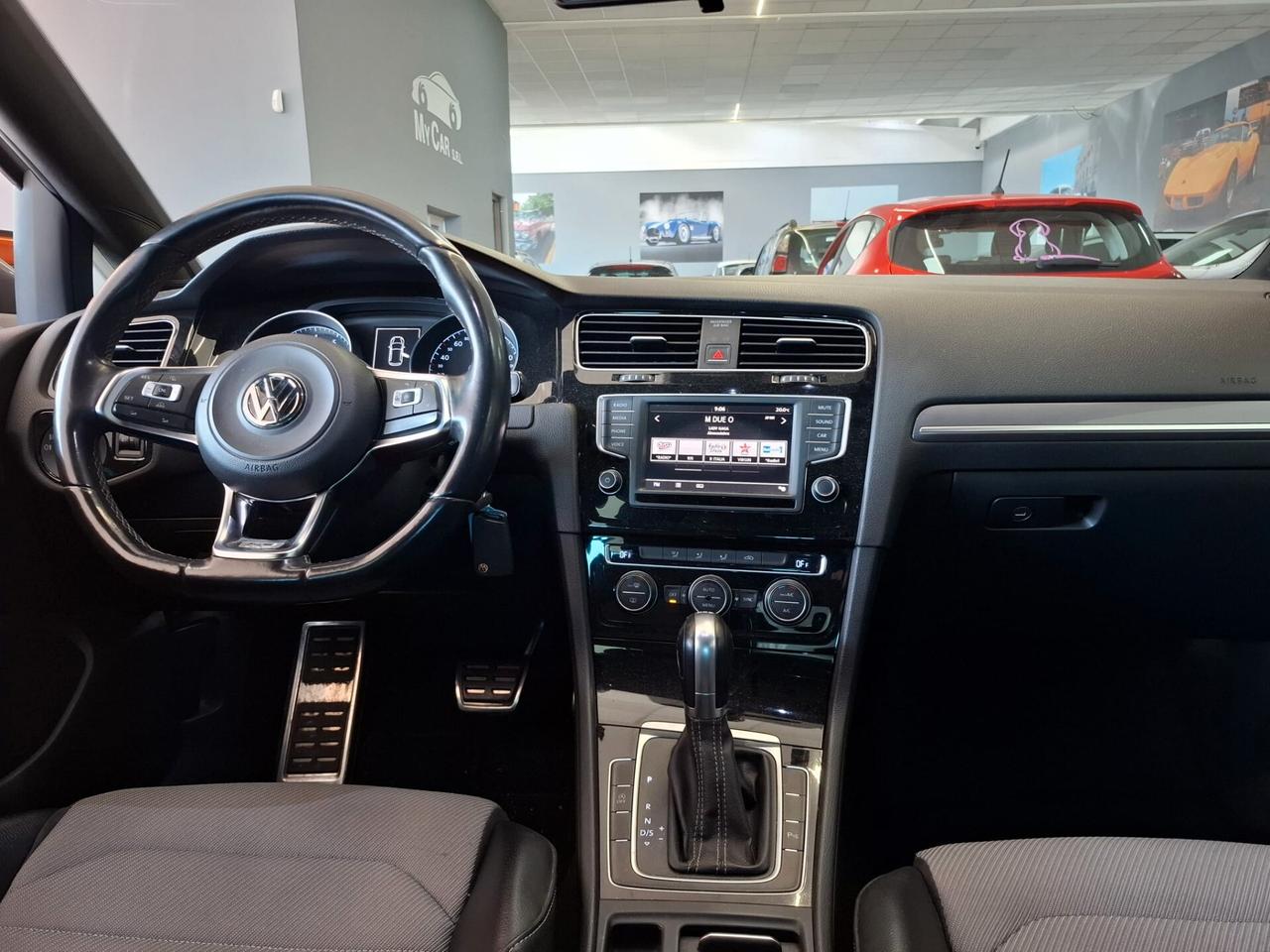 Volkswagen Golf R-Line Benzina Automatica