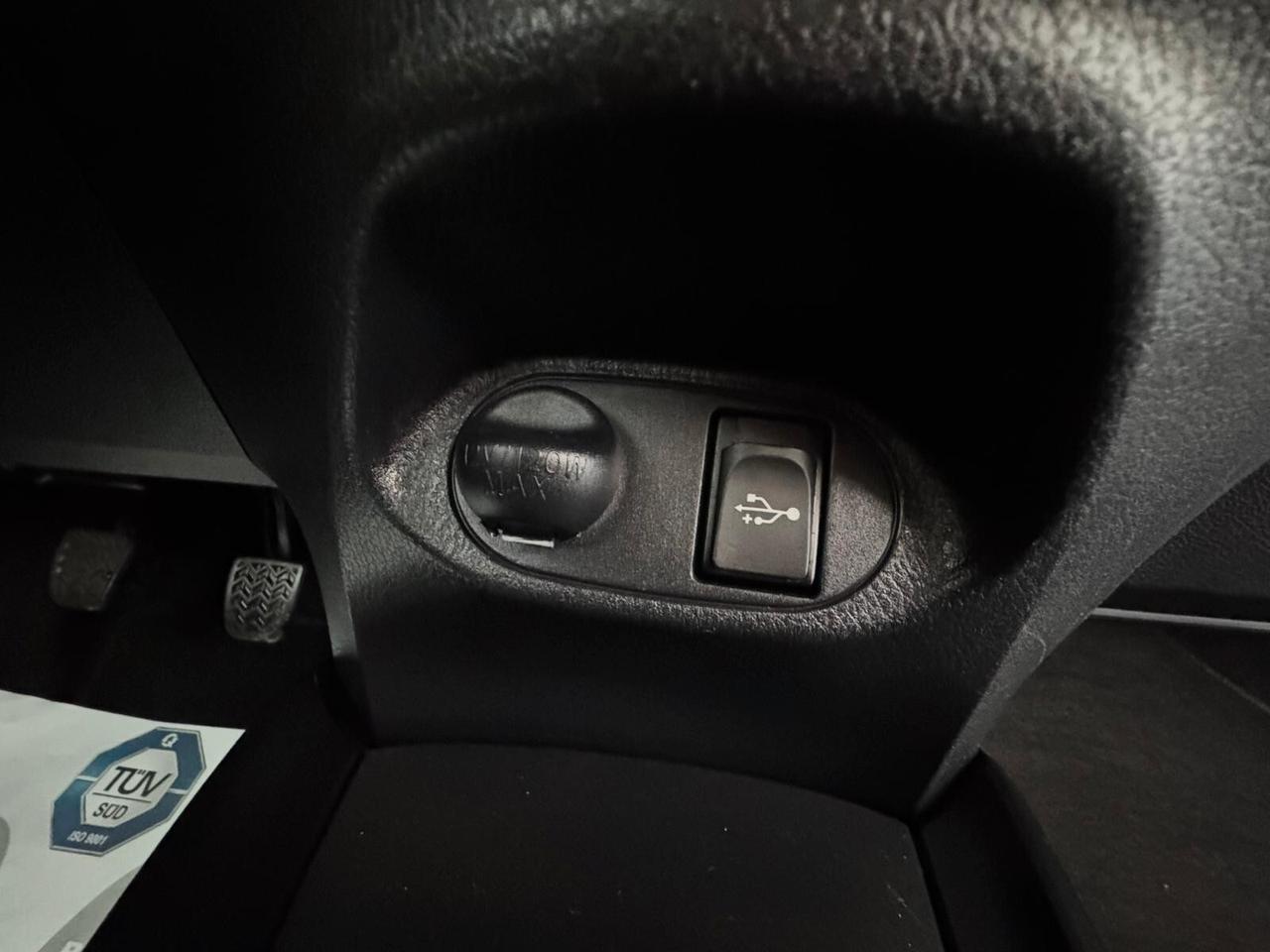 Toyota Yaris 1.0 5 porte Lounge