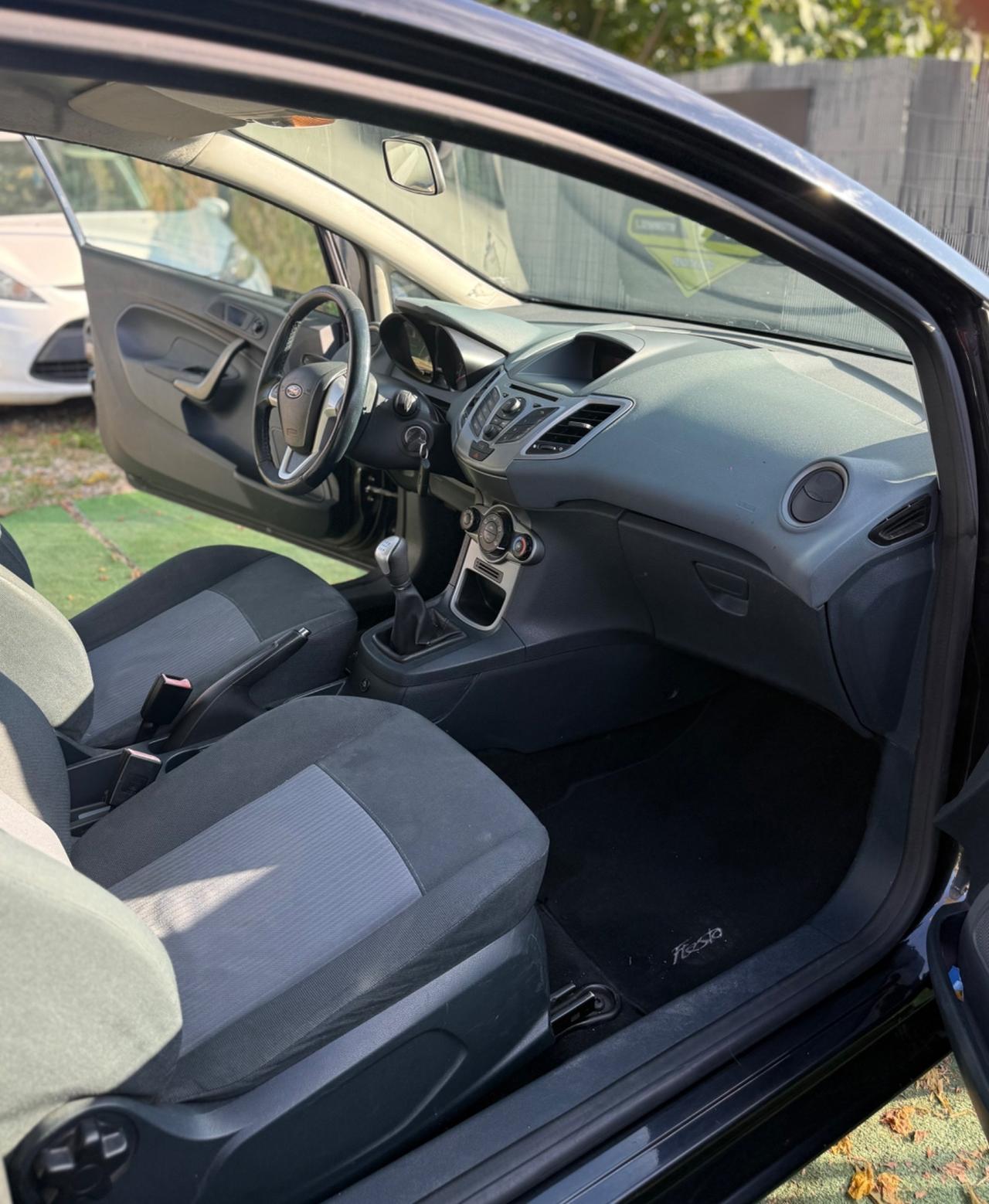 Ford FIESTA 1.4 GPL TITANIUM NEOPATENTATI