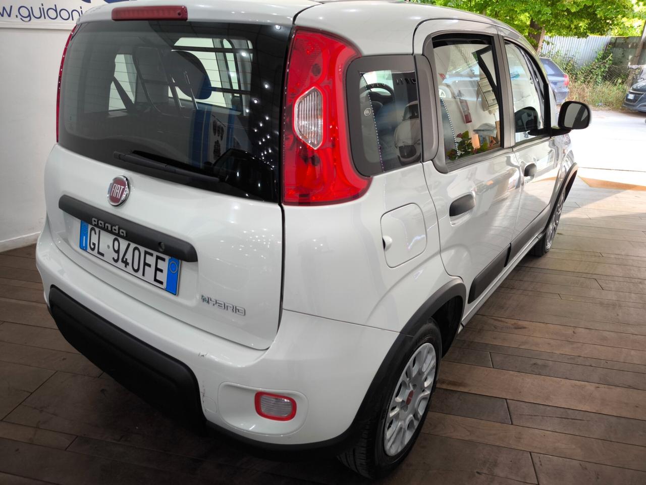 FIAT PANDA 1.0 HYBRID AUTOCARRO