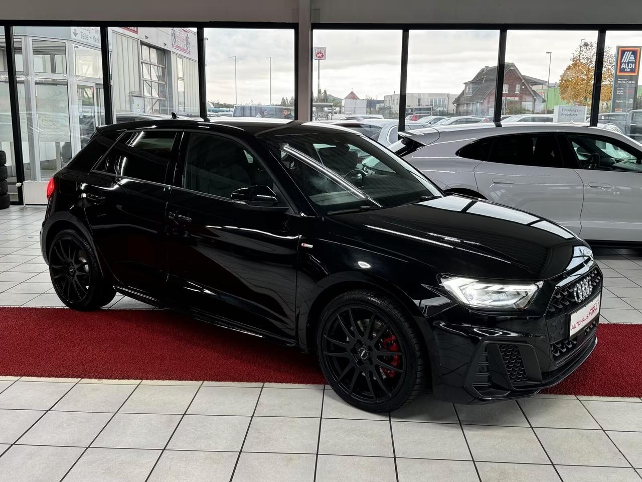 Audi A1 Sportback 40 TFSI S line°Navi°LED