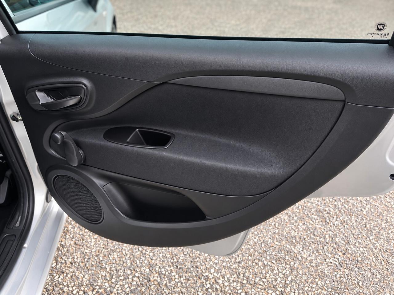 Fiat Punto 1.3 MJT II S&S 95 CV 5 porte Street
