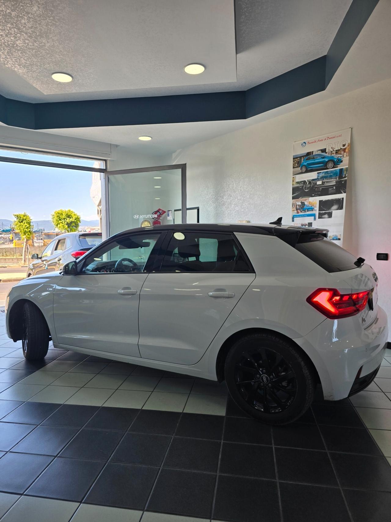 Audi A1 SPB 30 TFSI S tronic line edition