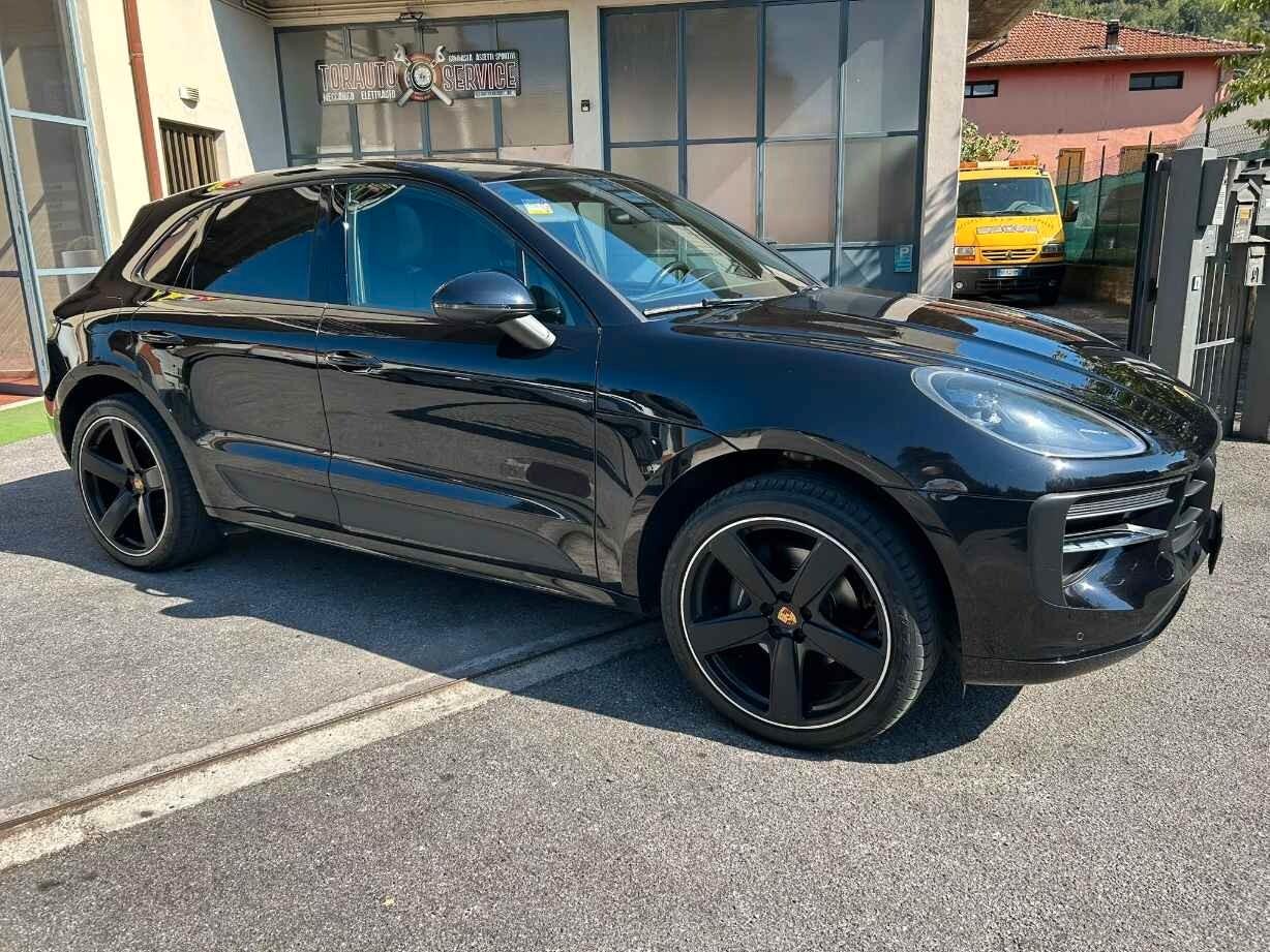 Porsche Macan 2.0 245 CV ANN0 2021 TETTO PANORAMICO
