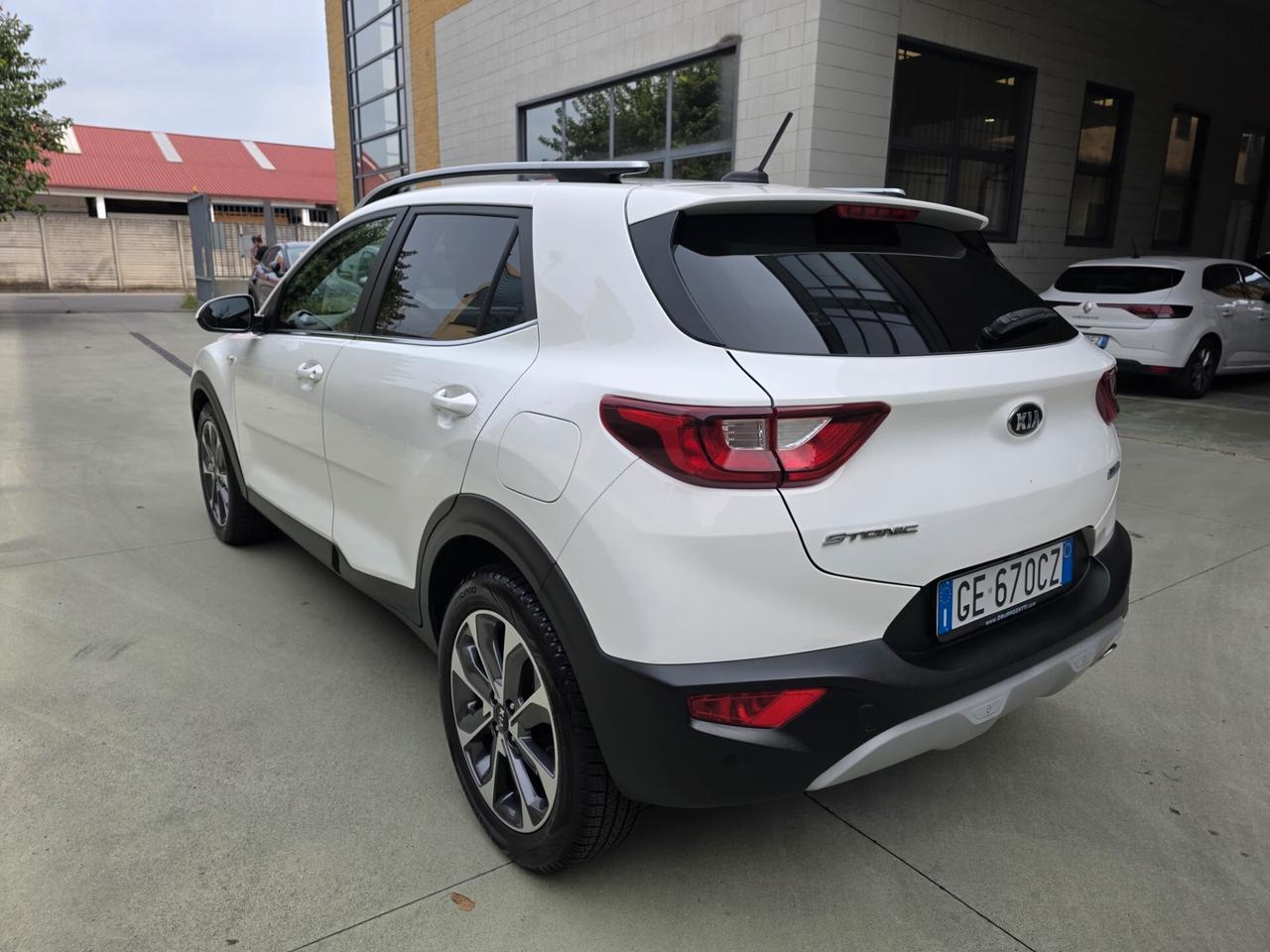 Kia Stonic 1.0 T-GDi 100cv hybrid GT Line