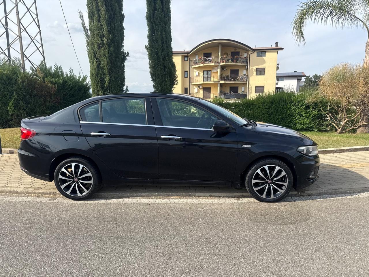 Fiat Tipo 1.6 Mjt 4 porte Opening Edition